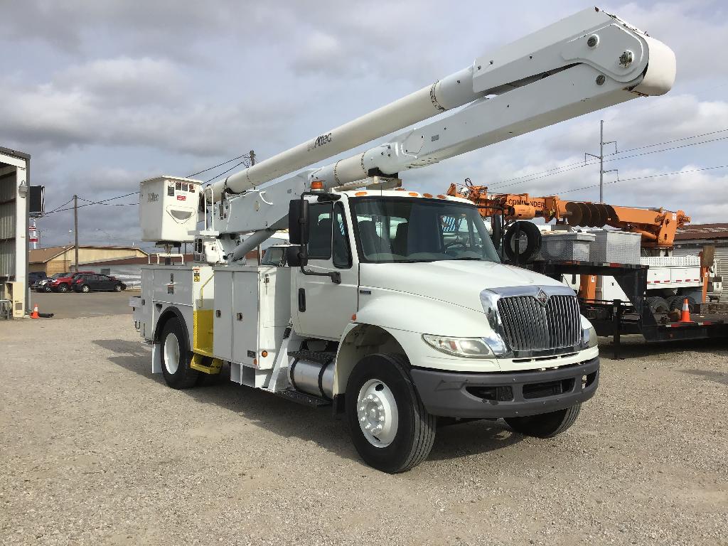 Used Bucket Trucks For Sale >> Southwest Equipment Used Bucket Trucks For Sale Used Bucket Trucks For Sale >> Southwest Equipment Used Bucket Trucks For Sale